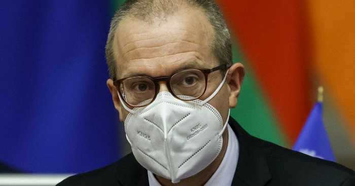 Directorul OMS: Pandemia s-ar putea termina în Europa după trecerea valului Omicron