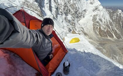 Horia Colibășanu continuă ascensiunea spre vârful Nanga Parbat. A ajuns la 6.000 de metri altitudine