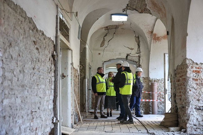 Descoperiri arheologice la Castelul Huniade