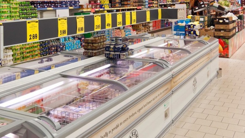 Ungaria obligă hipermarketurile străine să ofere pentru acţiuni sociale alimentele care expiră în 48 de ore