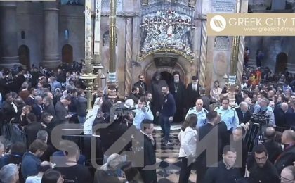 Ceremonia de aprindere a Luminii Sfinte, la Biserica Sfântului Mormânt din Ierusalim. Miracolul din Sâmbăta Mare (video)