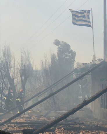 MEAT: Români care intenţionează să călătorească în Grecia să se informeze cu privire la situaţia existentă la destinaţie și să nu se deplaseze în zonele cu incendii