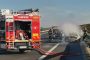 Mașină în flăcări pe autostrada A1, în județul Timiș