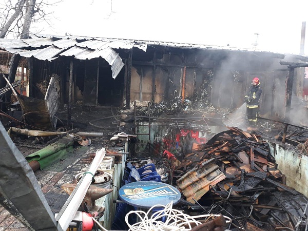 incendiu bar bujorilor timisoara