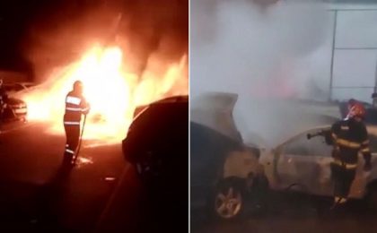 Cinci mașini au ars, după ce șoferul uneia dintre ele, care a luat foc în mers, a oprit lângă altele parcate