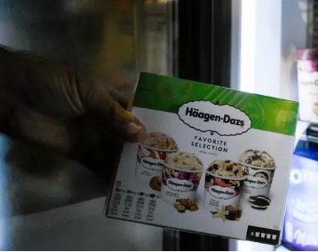 Alertă alimentară: Înghețată contaminată cu o substanță toxică, retrasă de la vânzare