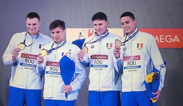 Echipa de ștafetă a României a luat medalia de aur la 4x100 m liber, la CM de înot pentru juniori (Video)