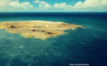 Marea insulă de gunoaie din Pacific a devenit atât de mare încât creează un nou ecosistem