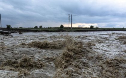 Anunţ de la hidrologi: Cod portocaliu de inundații în două judeţe din vestul ţării