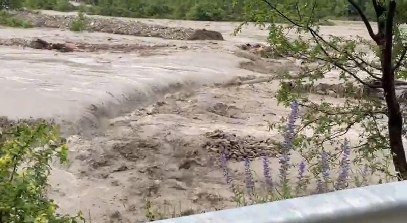 Pericol de inundații în patru bazine hidrografice din vestul și centrul României