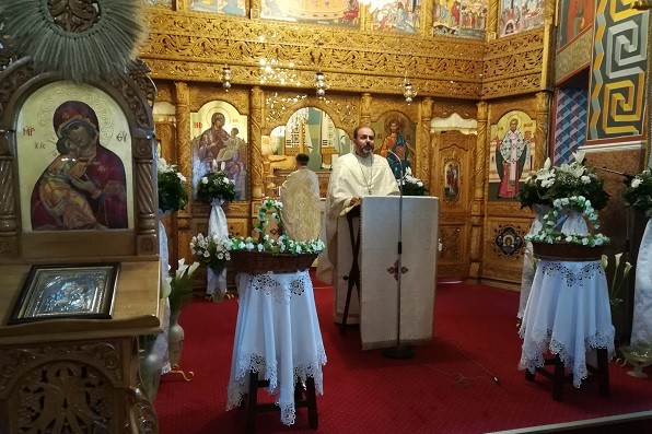 Biserica Martirilor din Timișoara, plină de credincioși de Sfintele Paști