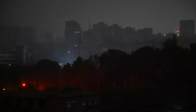 "Fără lumină. Fără căldură. Fără apă". Kievul, în blackout după atacurile masive lansate de Rusia