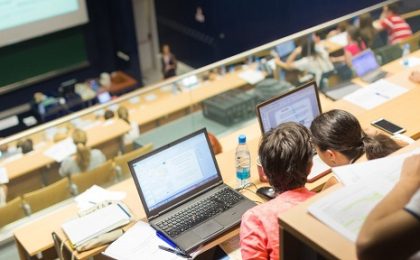 Laboratoare moderne pentru studenții Universității de Vest din Timișoara