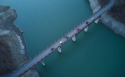 Apa devine o monedă şi va fi tot mai scumpă, pe fondul schimbărilor climatice