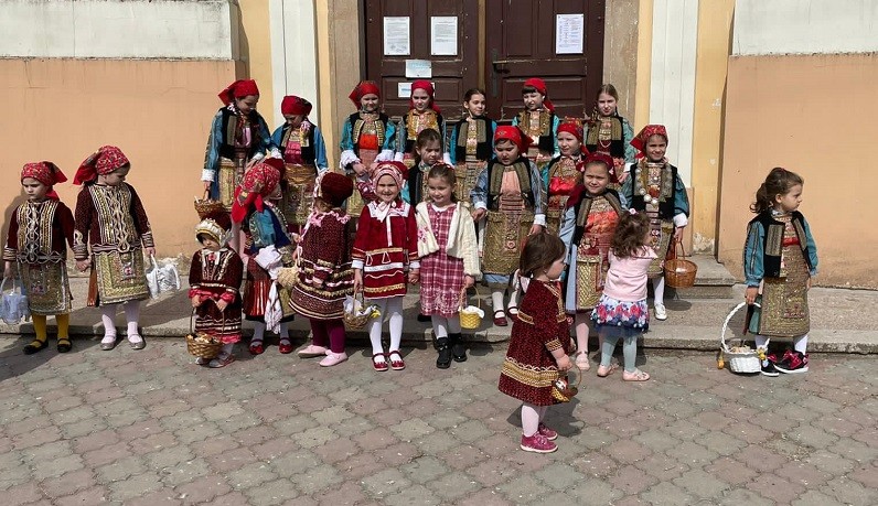 Romano-catolicii se pregătesc de Florii. Tradiții și obiceiuri la bulgarii din Banat (foto)