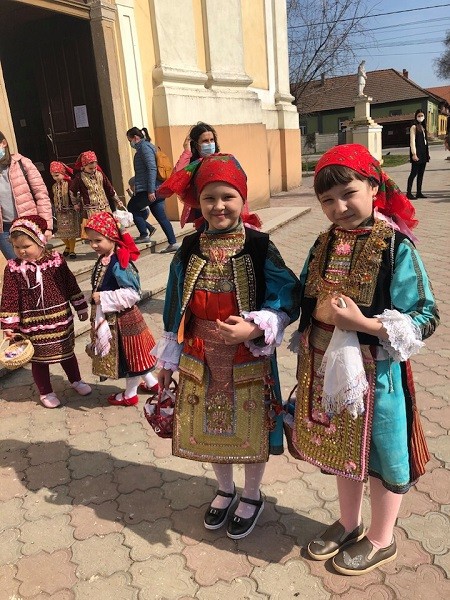 Romano-catolicii se pregătesc de Florii. Tradiții și obiceiuri la bulgarii din Banat (foto)