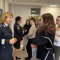 Peste 500 de elevi din Giroc au participat la o acțiune de prevenire și combatere a violenței și a consumului de substanțe interzise