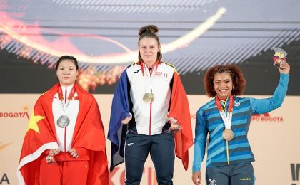 Loredana Toma este dublă campioană mondială la haltere. Ea a stabilit un nou record mondial 15 Loredana Toma este dublă campioană mondială la haltere