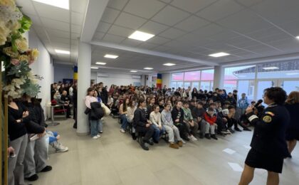 Peste 500 de elevi din Giroc au participat la o acțiune de prevenire și combatere a violenței și a consumului de substanțe interzise