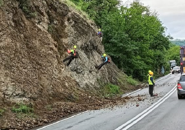 Lucrări şi restricţii, săptămâna aceasta, pe drumurile naţionale din zona de vest