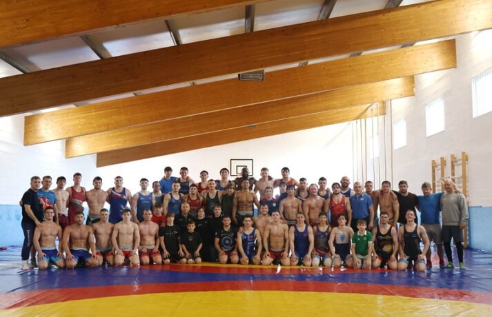 Luptători de nivel înalt, medaliați la campionatele europene și mondiale, la Ghiroda