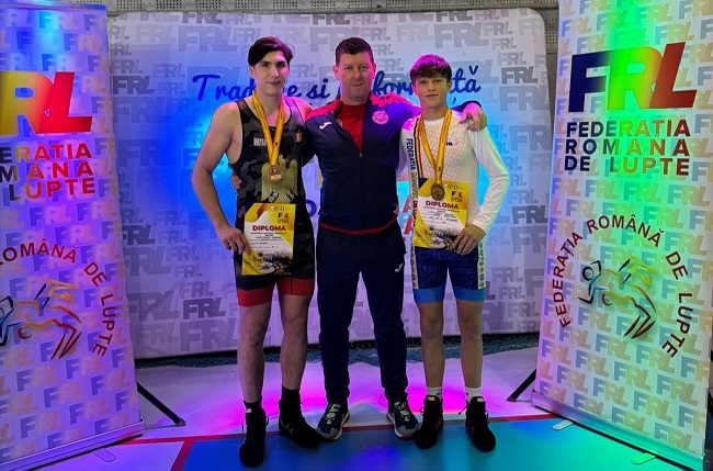 Medalii pentru sportivii timişoreni la Naționalul de lupte