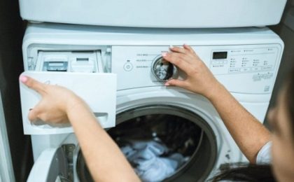 Cum poţi economisi 200 kWh anual prin setarea şi folosirea corectă a maşinii de spălat şi a uscătorului de rufe