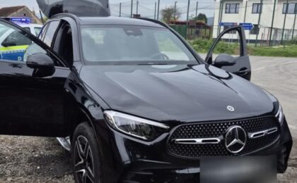 Mercedes de 100.000 de euro, căutat în Suedia, găsit în Banat