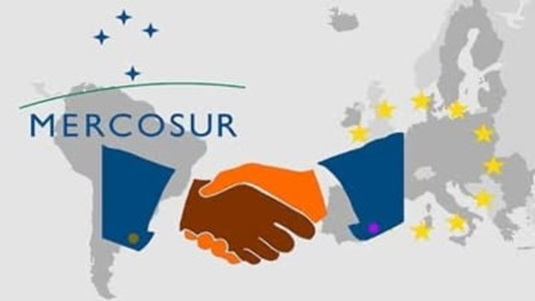 Proteste față de acordul Mercosur. Fermierii vor să blocheze cea mai aglomerată autostradă din Europa
