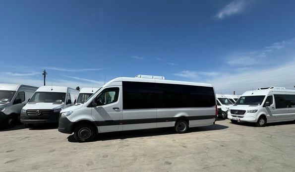 Microbuz școlar pentru elevii Liceului Tehnologic Special ”Gh. Atanasiu” din Timișoara
