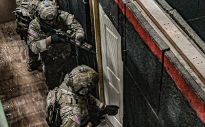 MApN: România, informată de redimensionarea trupelor americane