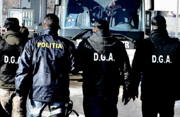 Mită la vama Nădlac: 21 de polițiști de frontieră și un inspector de la Antifraudă, judecaţi la Timişoara