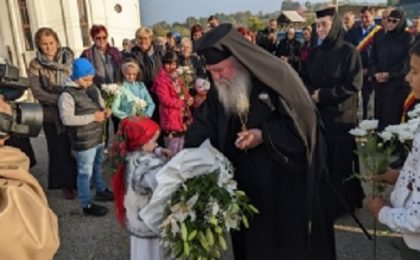 Mitropolitul Ioan al Banatului a slujit în ctitoria Patriarhului Daniel: „La ce am venit astăzi aici, dacă nu la sfântă rugăciune?” (Video)