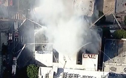 Hotelul Morrison din Los Angeles, celebru datorită trupei The Doors, distrus într-un incendiu