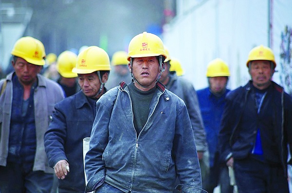 muncitori asiatici