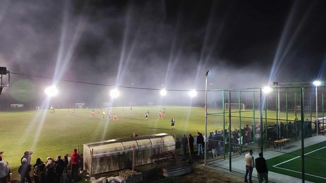 Instalație nouă de nocturnă și un teren sintetic, inaugurate la Giroc