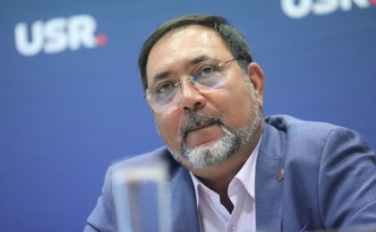 Nicu Fălcoi, fost pilot de supersonice și parlamentar USR de Timiș, în cărți pentru funcţia de ministru al Apărării