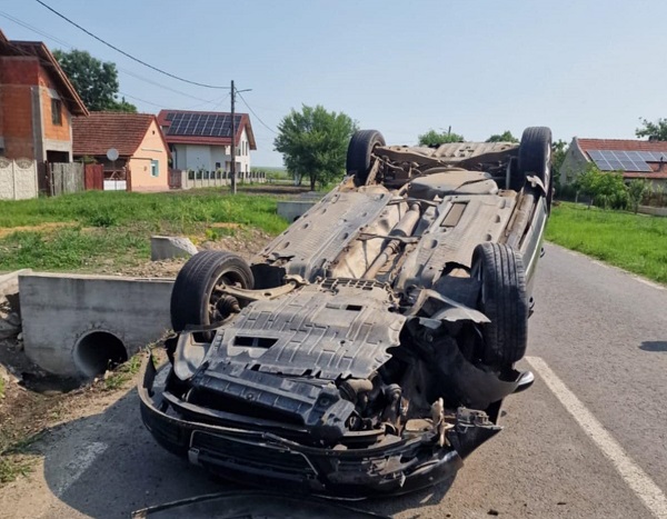 Accident grav pe un drum din Timiş. Foto