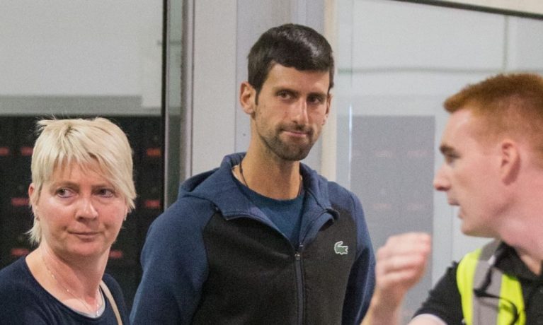 Novak Djokovic vrea să dea în judecată guvernul australian. El cere 4 milioane de euro
