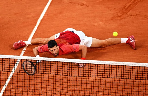 Novak Djokovic s-a retras de la Roland Garros! Verdict dur al medicilor, după RMN-ul efectuat azi