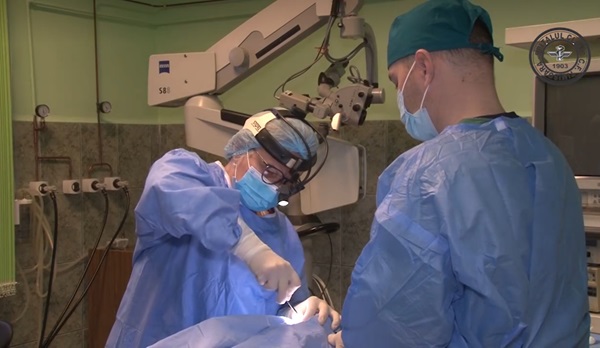 Tratament chirurgical pentru chistul maxilar, într-un spital din Timișoara
