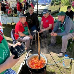 Timișorenii au mers cu vaporetto pe Bega la festivalul gastronomic maghiar de la Otelec