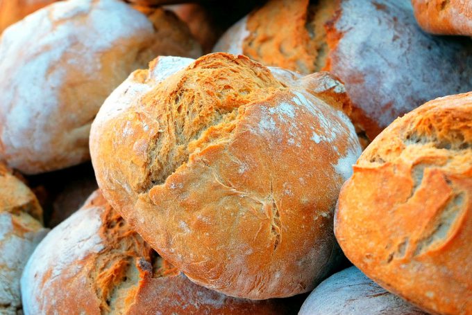 Bulgaria reduce TVA la pâine la zero!
