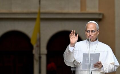 Papa Leon al XIV-lea doreşte o zi de armistiţiu în întreaga lume cu ocazia Crăciunului