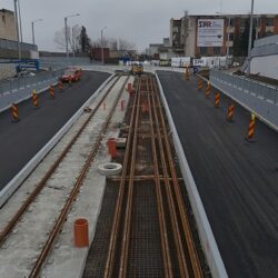 Fritz: Se poate circula între Calea Bogdăneștilor și strada Gării, pe sub liniile de cale ferată, prin pasaj, în condiții de șantier 2 Fritz: Se poate circula între Calea Bogdăneștilor și strada Gării, pe sub liniile de cale ferată, prin pasaj, în condiții de șantier
