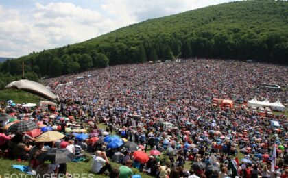 Peste 300.000 de credincioși din toată lumea au venit la cel mai mare pelerinaj din România