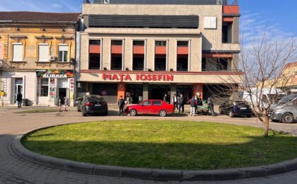 Primăria Timişoara vrea să cumpere un teren privat, în zona Pieţei Iosefin, pentru a amenaja o mică parcare