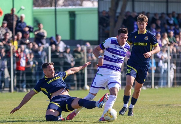 Poli, victorie la reluarea stagiunii