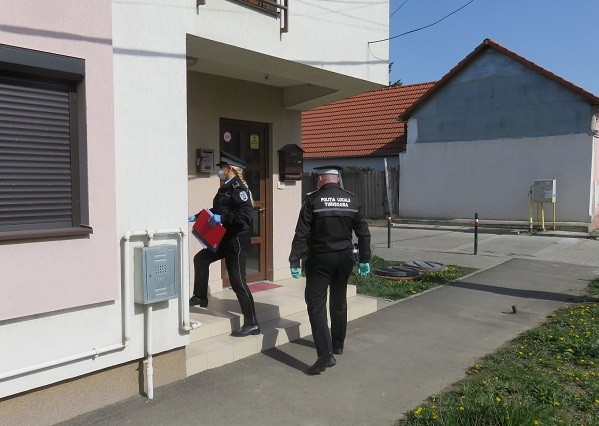 Peste 1.700 de persoane izolate sau carantinate, verificate zilnic de polițiștii locali din Timișoara