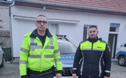 Doi polițiști bănățeni au refuzat mita de la un cetățean sârb
